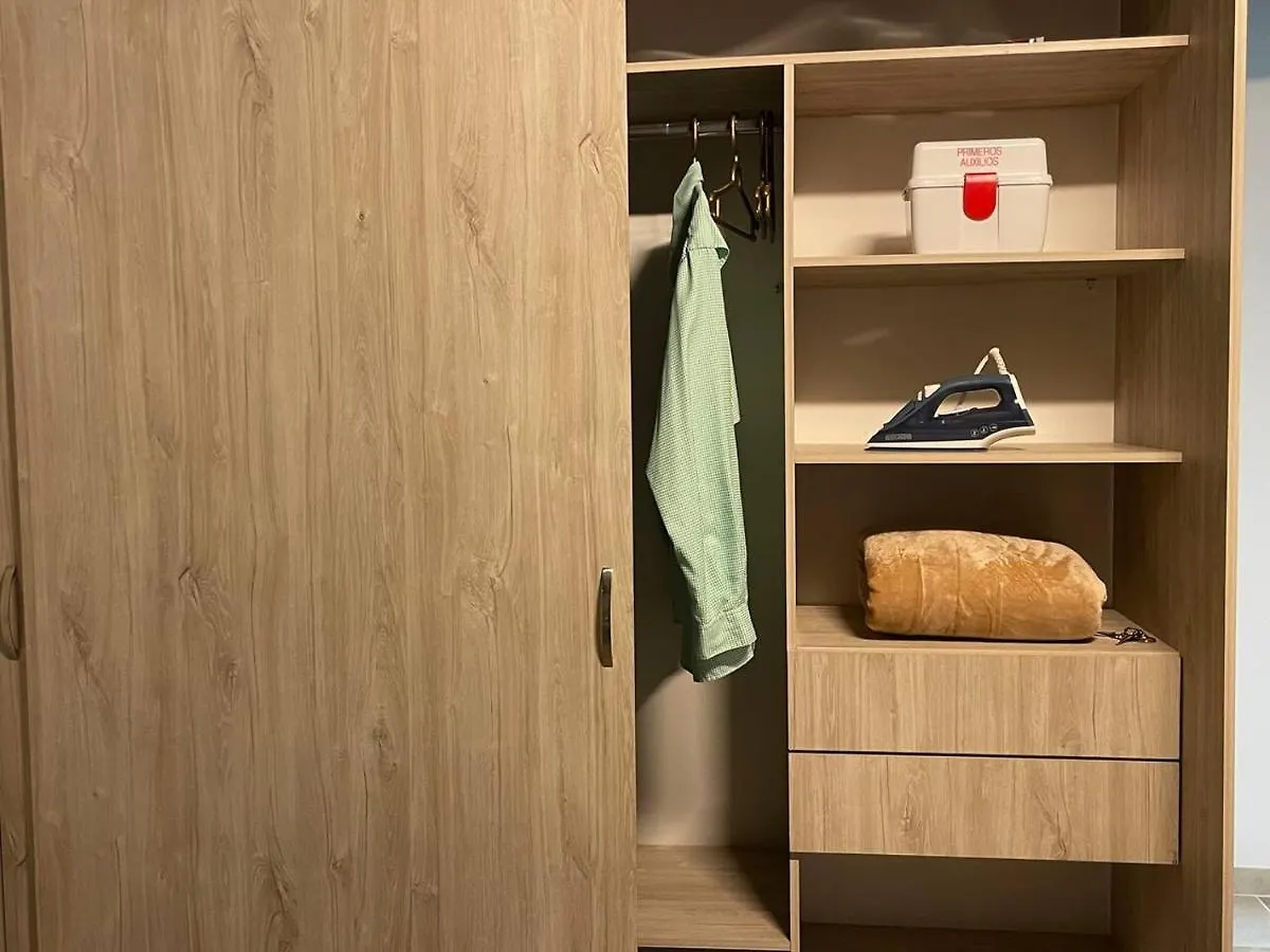 Apartamento En San Marcos Envigado Con Aire C, Balcon Wifi, Central Y Dotado 0*,